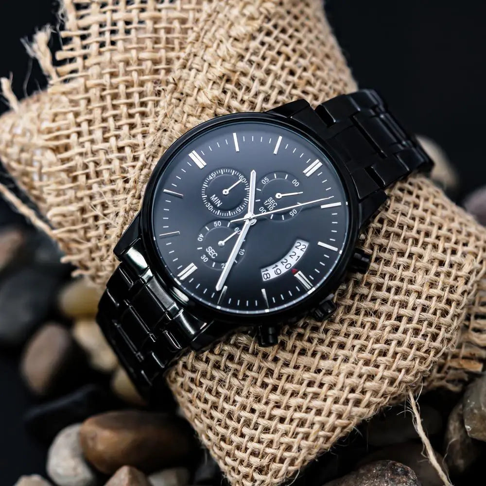 La Montre chronograph noir..